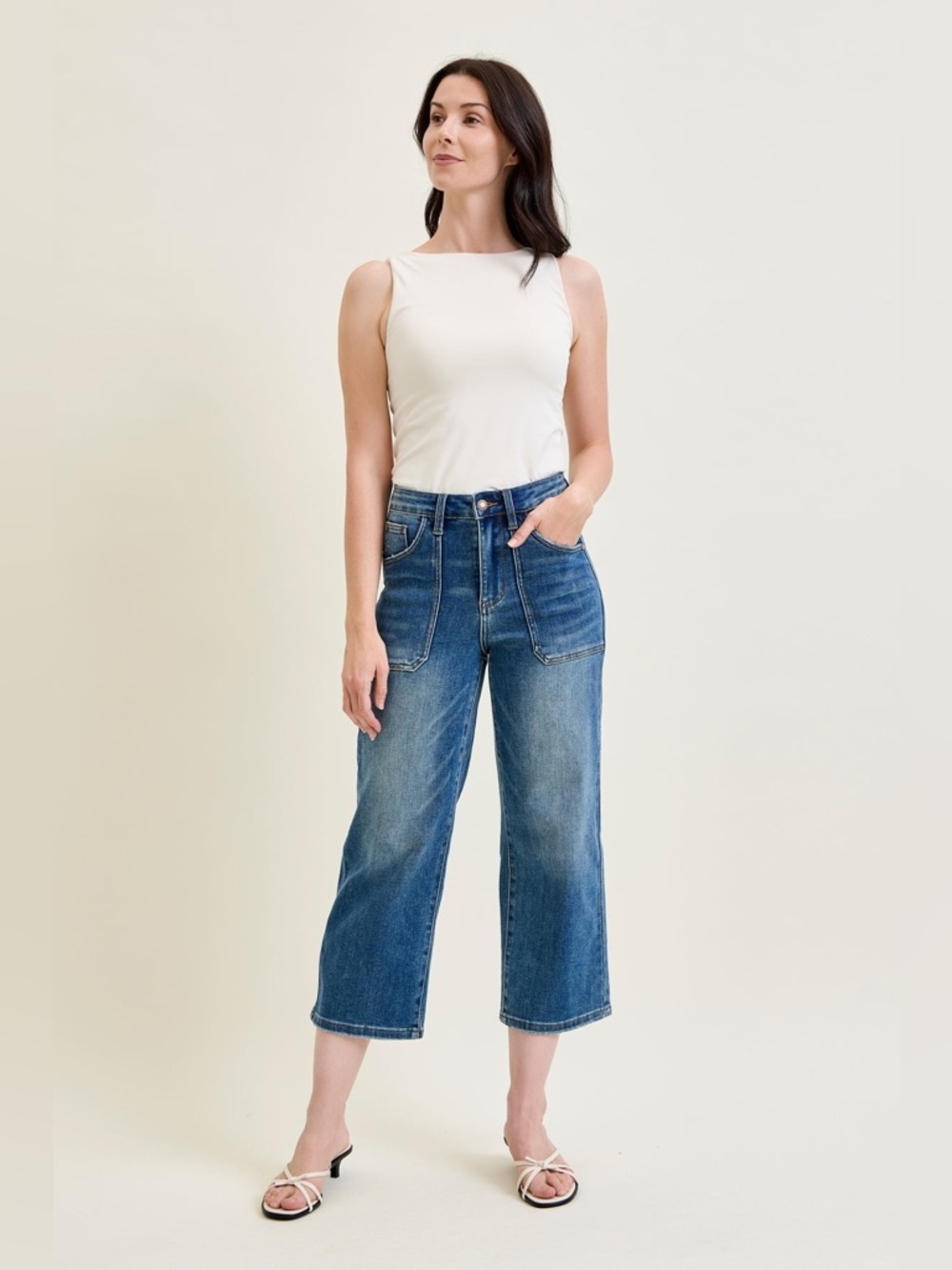 Judy Blue Medium Wash Cropped Wide-Leg Jeans